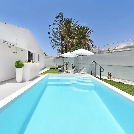 Villa Playa Del Ingles Vista Luxury Retreat In Gran Canaria Private Heated Pool Garden Terrace Bbq Rooftop Solarium With Sea Views Prime, *