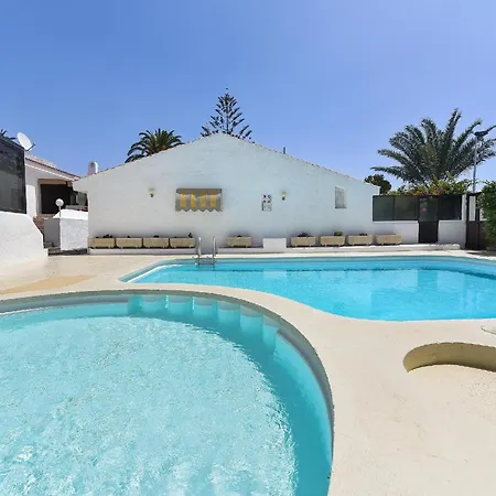 Villa Playa Del Ingles Vista Luxury Retreat In Gran Canaria Private Heated Pool Garden Terrace Bbq Rooftop Solarium With Sea Views Prime,