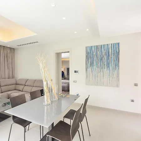 Villa Villa Playa Del Ingles Vista Luxury Retreat In Gran Canaria Private Heated Pool Garden Terrace Bbq Rooftop Solarium With Sea Views Prime, *