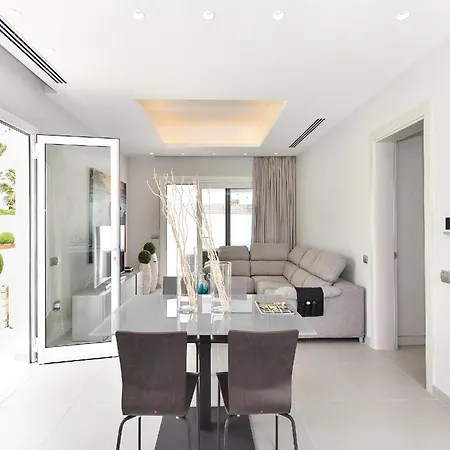 Villa Playa Del Ingles Vista Luxury Retreat In Gran Canaria Private Heated Pool Garden Terrace Bbq Rooftop Solarium With Sea Views Prime, *