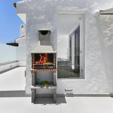 Villa Villa Playa Del Ingles Vista Luxury Retreat In Gran Canaria Private Heated Pool Garden Terrace Bbq Rooftop Solarium With Sea Views Prime, *